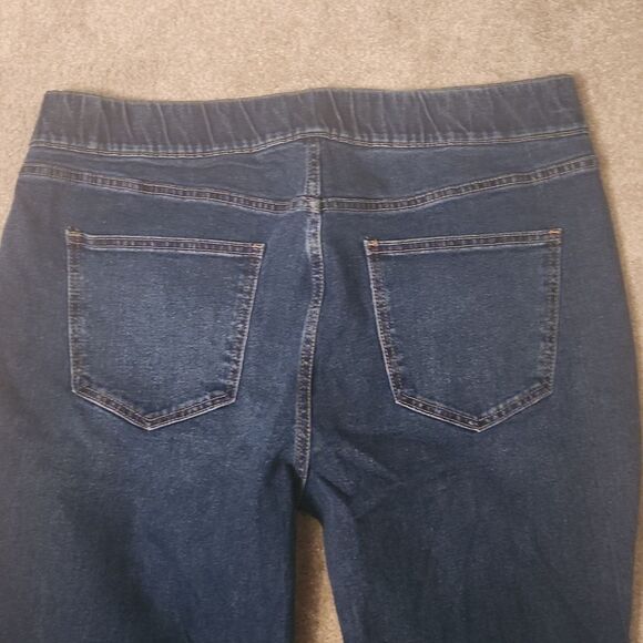 New York & Company Pull-On Flare Leg Jeans Size XL - Picture 9 of 9